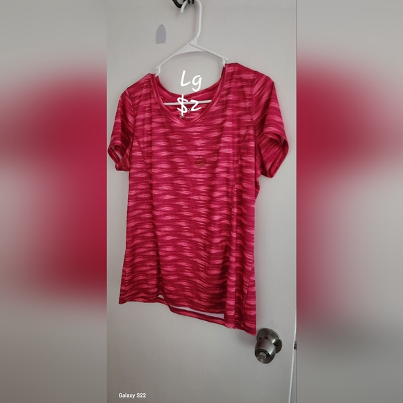 Clothes - Picture 2 of 16